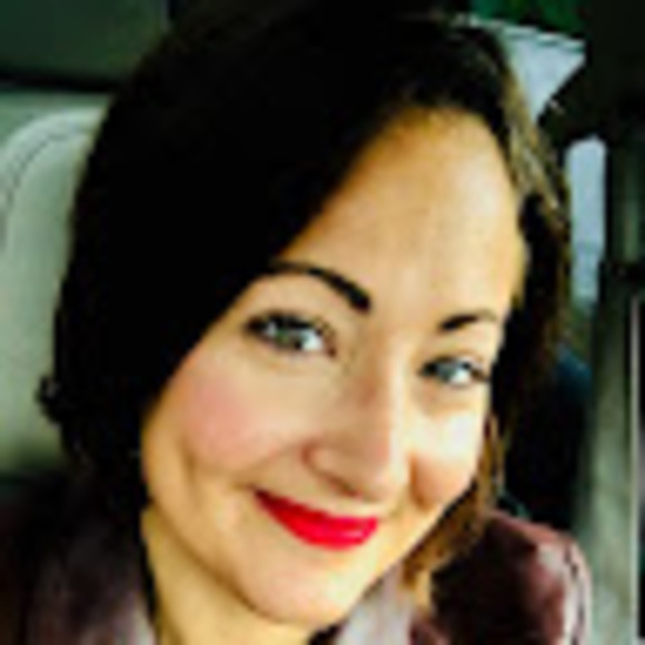 Meet your Posher, Dayna - Picture 1 of 1